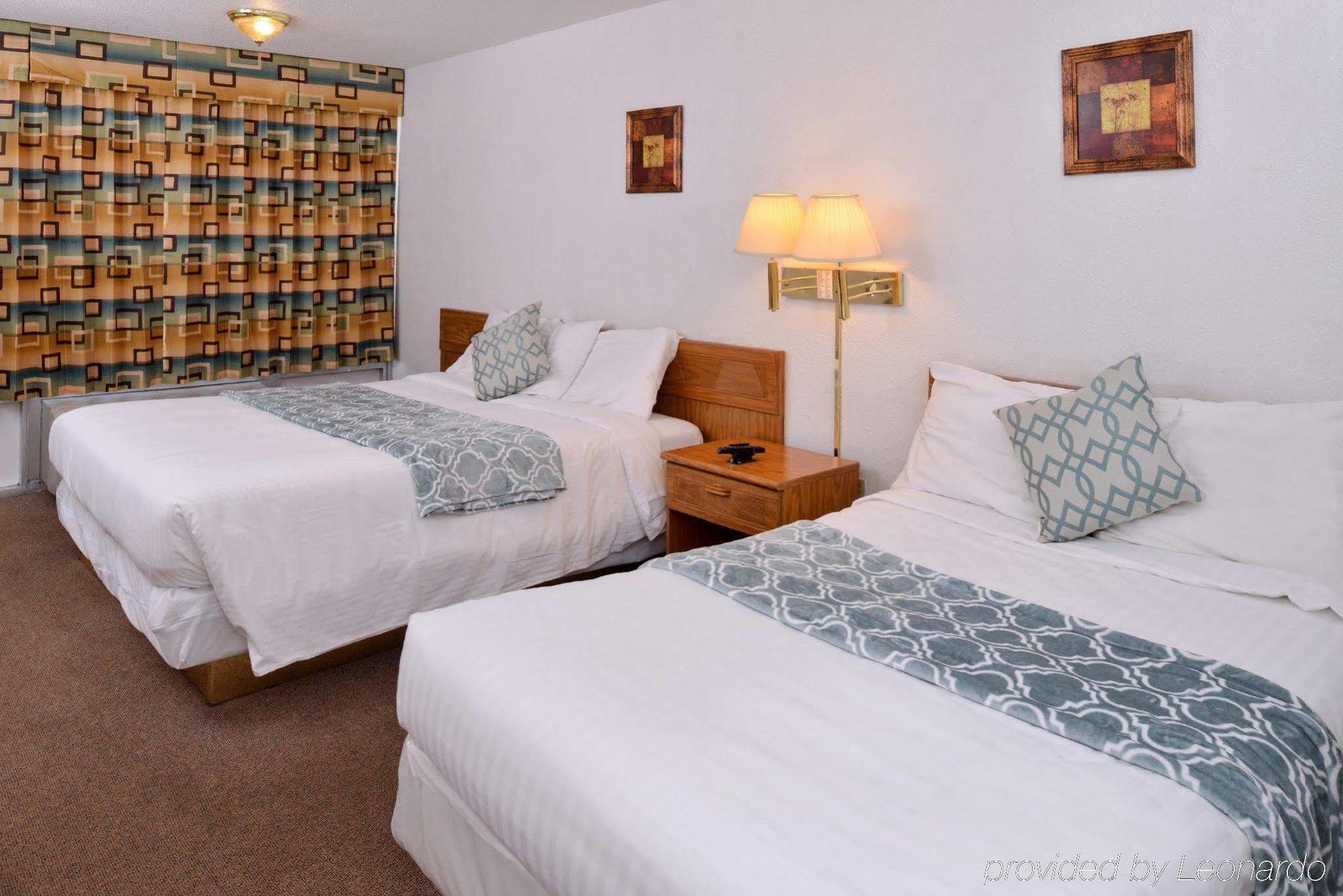Red Carpet Inn Battleboro Экстерьер фото